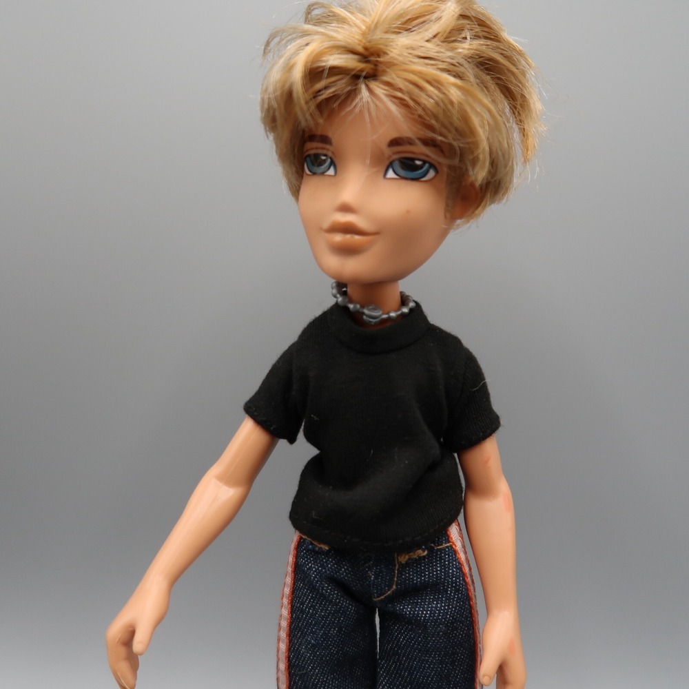 MGA Vintage BRATZ BOYZ Cameron 2002 Doll in Outfit Doll Boy